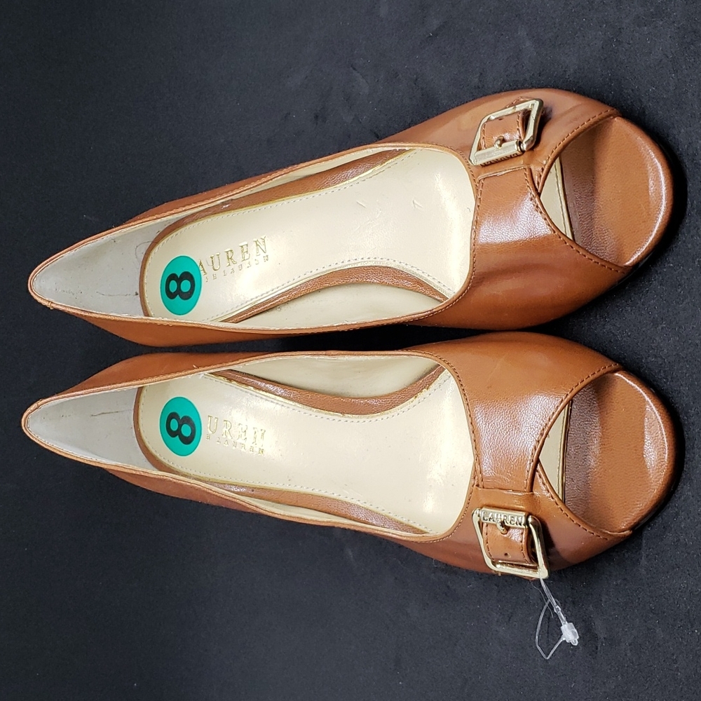 8B Raulph Lauren leather peep-toe pump